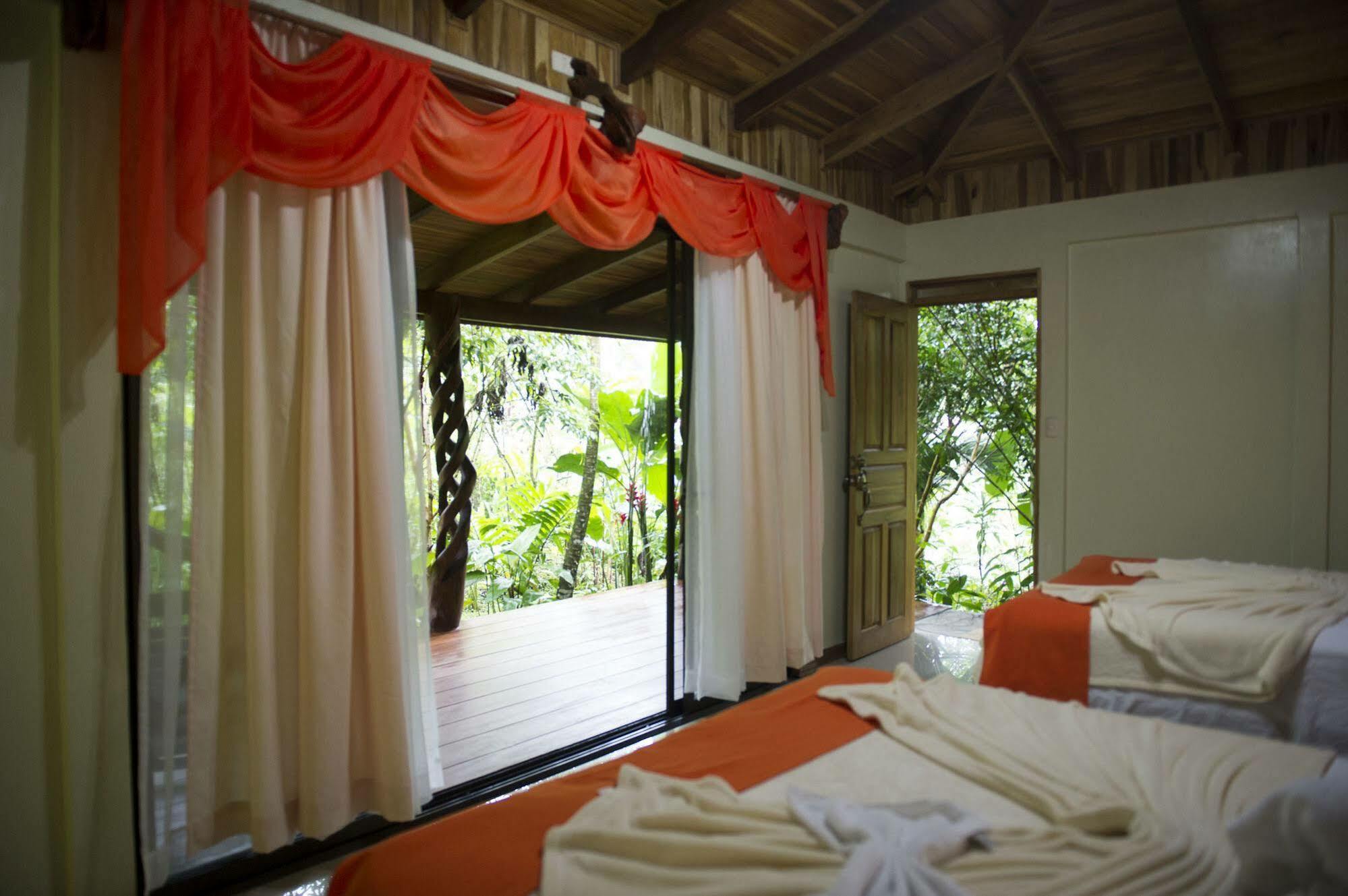 Hotel Catarata Rio Celeste Bijagua Kültér fotó